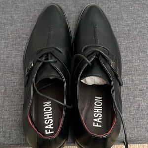 Fashion Dress Shoes/New Condition Never Worn